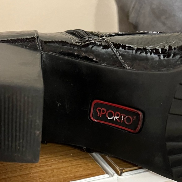 SPORTO BLOCK HEELED ZIP SIDE BOOTIES- SIZE 8.5 M. COMFY-WATERPROOF (fur lining) - Picture 11 of 16